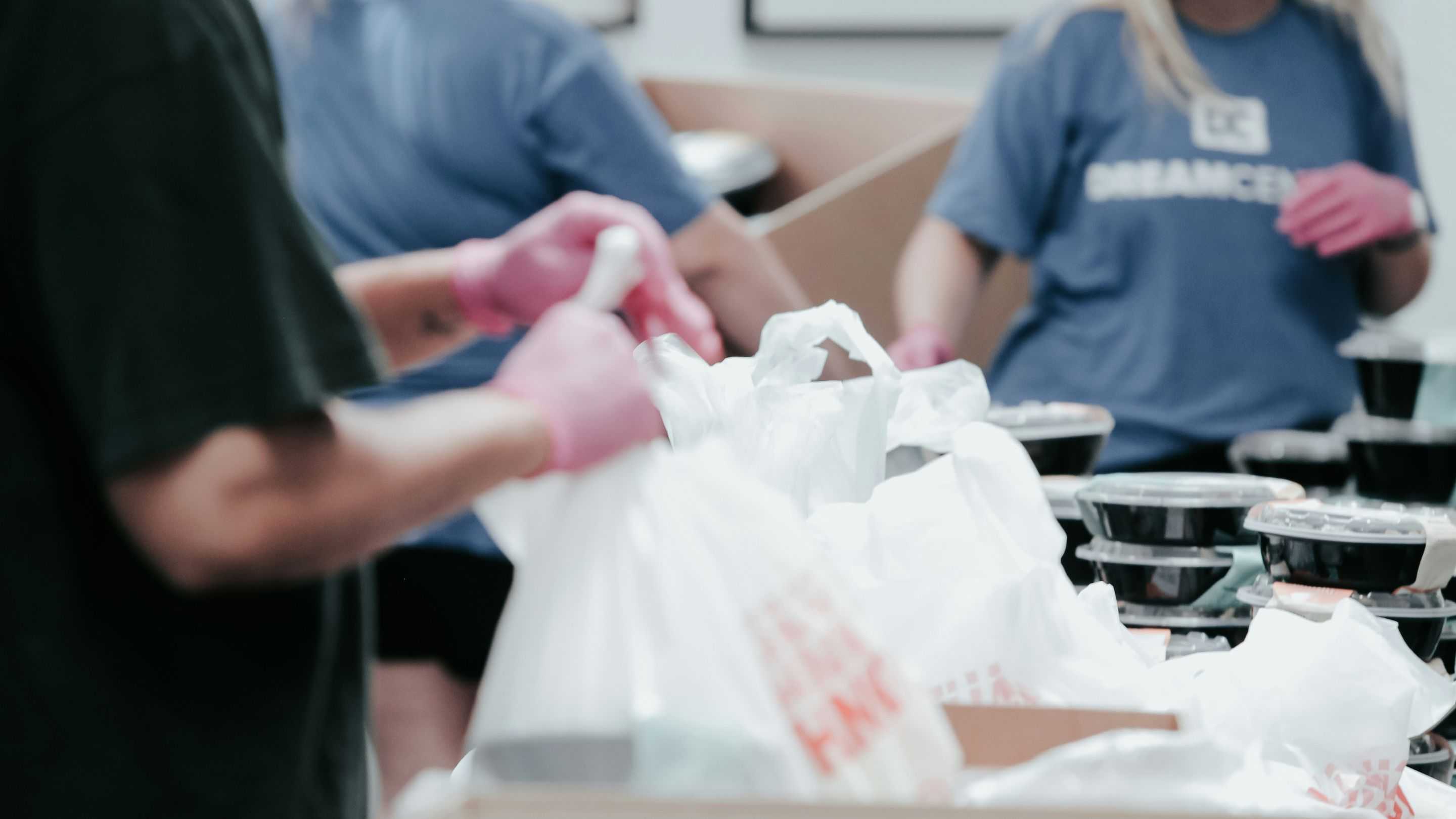 Kenapa Orang Bisa Lebih Dermawan Selama Ramadan? Ini Penjelasannya